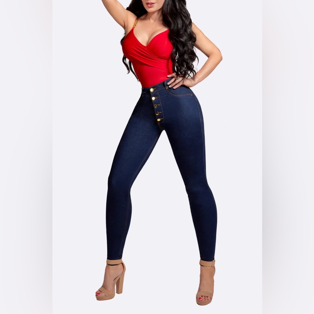 Sol Beauty And Care jeans Size 4 waist-12 hips dark wash
